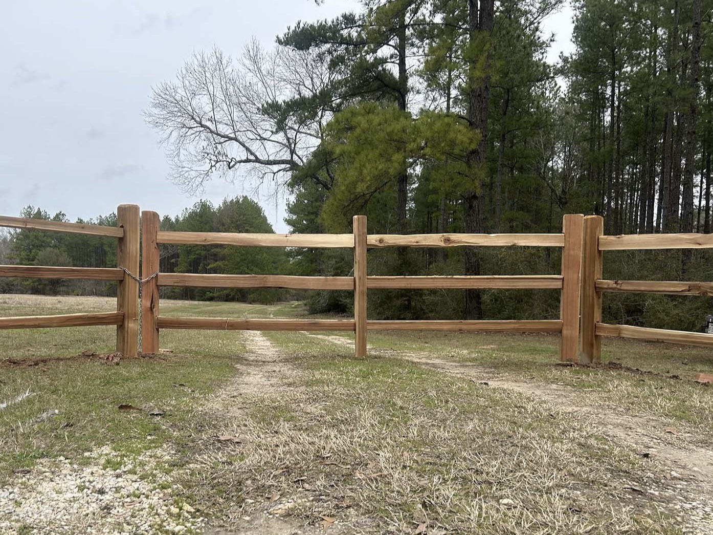 Photo of a Lufkin TX wood fence