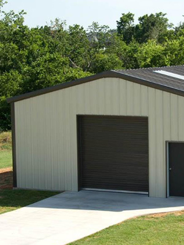 Metal buildings construction company in the Lufkin Texas area.