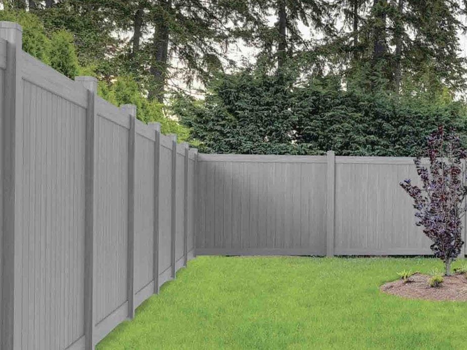 Vinyl decorative fencing in Lufkin Texas