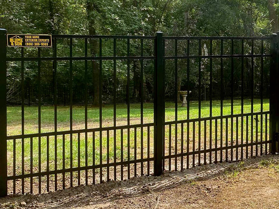 aluminum fence Corrigan Texas