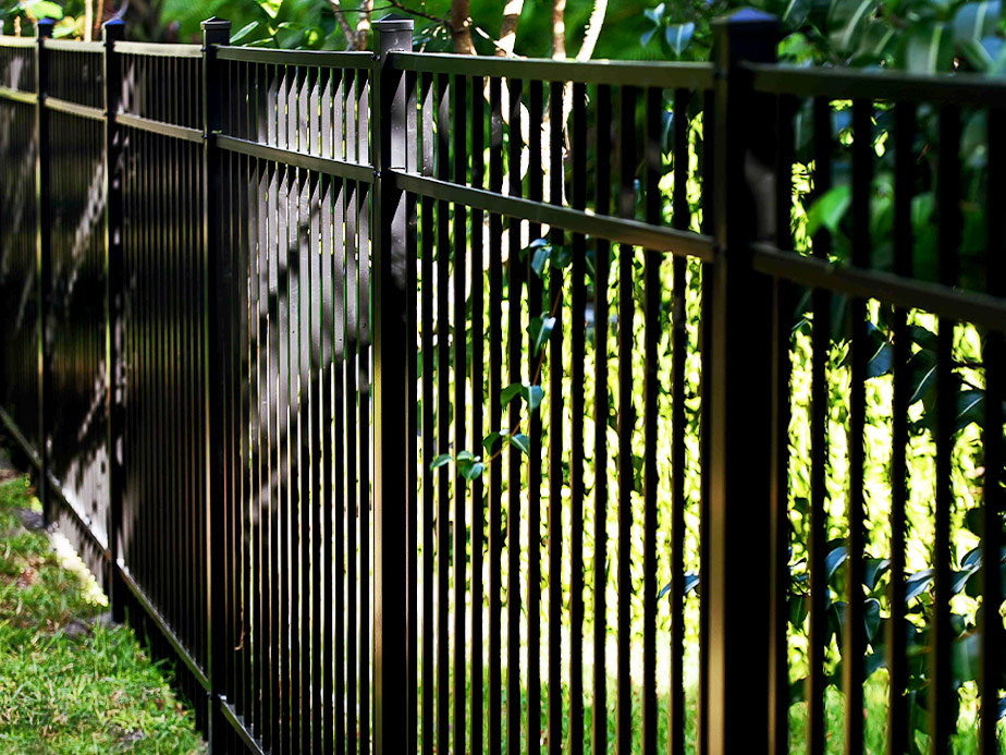Crockett Texas residential fencing contractor