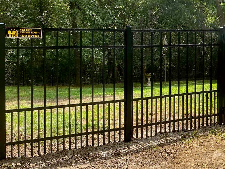 Aluminum fence options in the Livingston, Texas area.