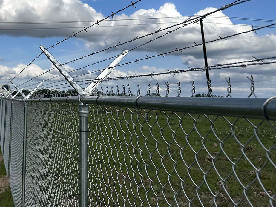 Livingston Texas commercial fencing company