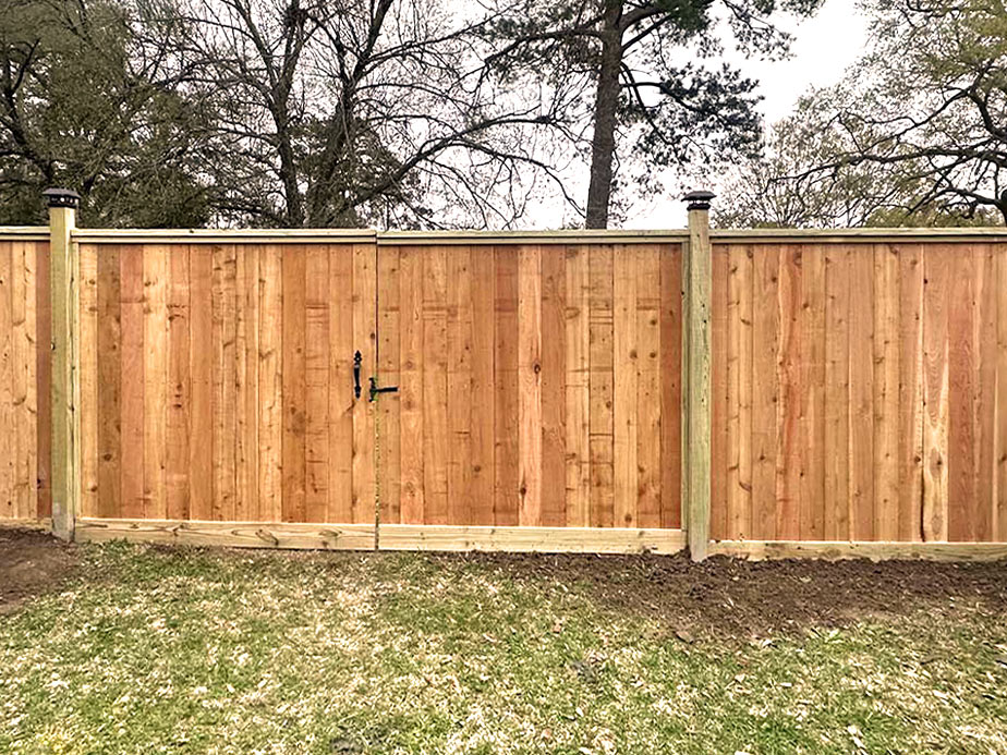 Center Texas privacy fencing