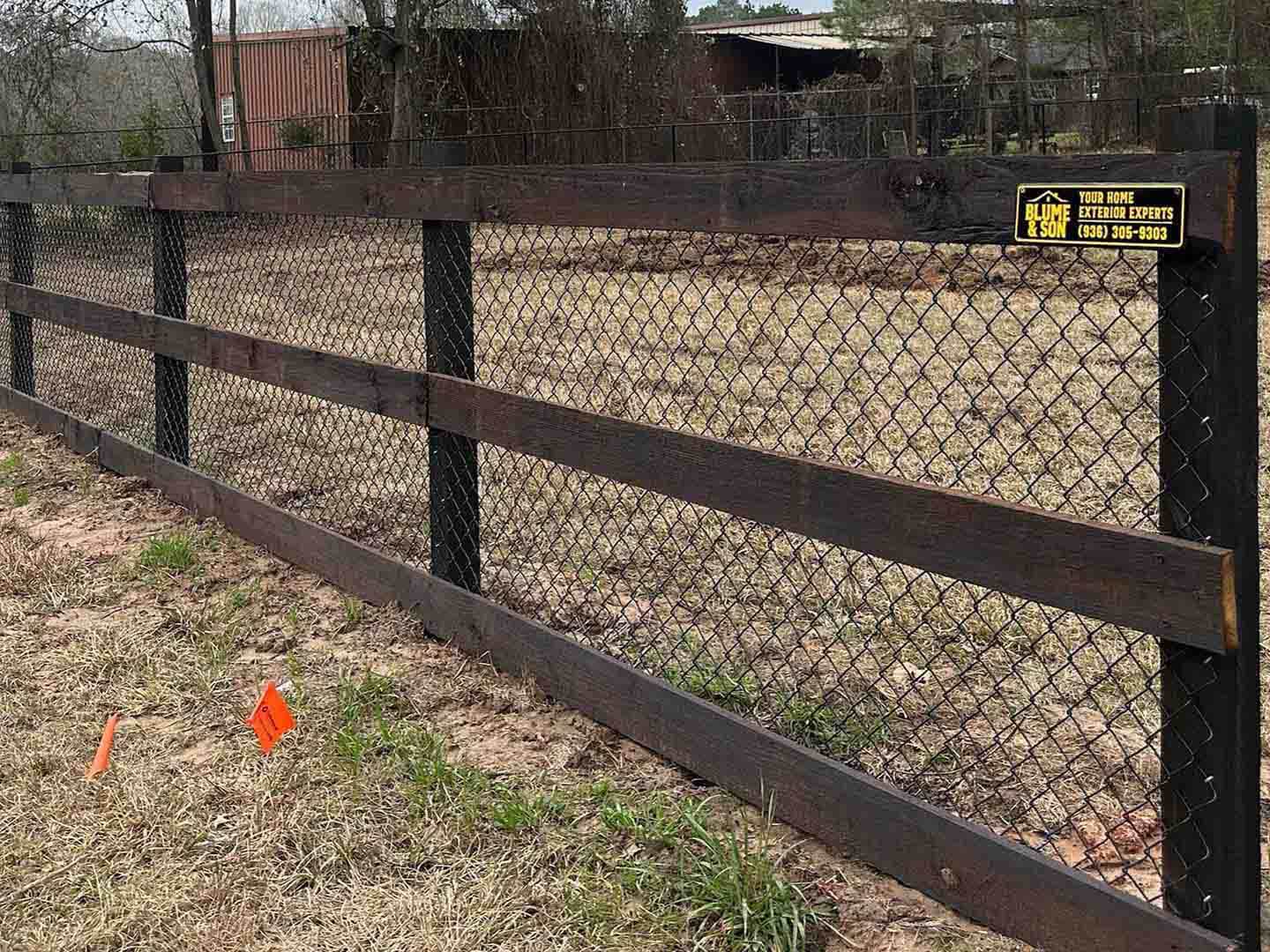 Stained Wood Fence With Metal Mesh for Lufkin Texas Properties