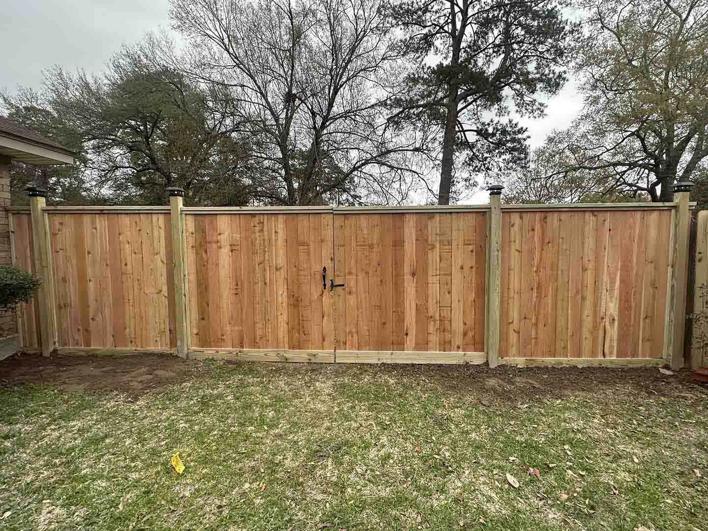 Full-Privacy Cap & Trim Wood Fence in Lufkin Texas